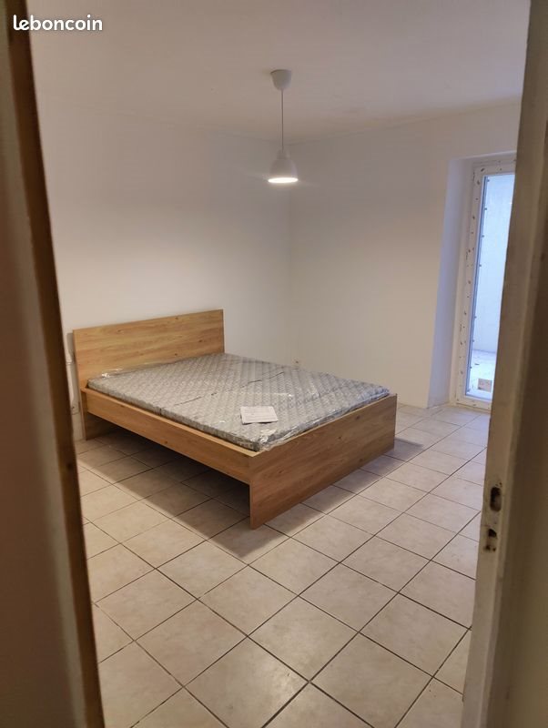 Appartement à louer, 47m², Nîmes