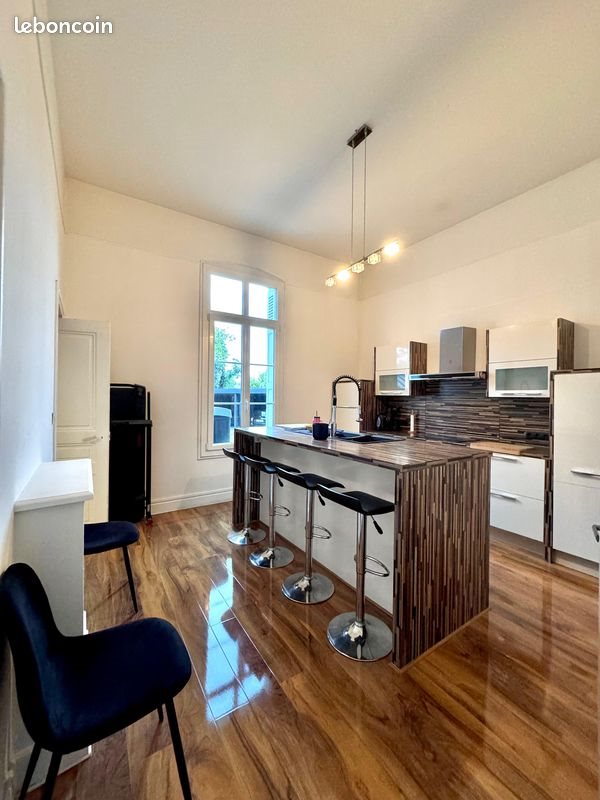 Appartement à louer, 90m², Tours