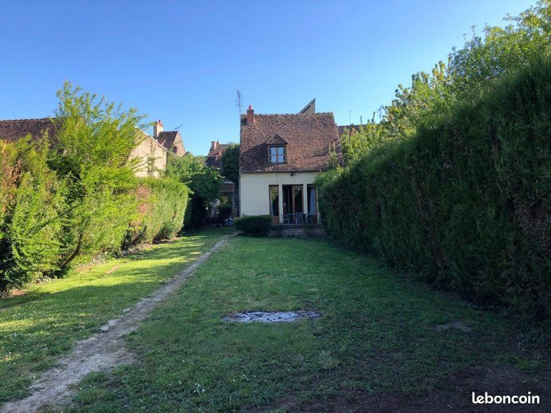 Maison à louer, 90m², Saint-Amand-Montrond