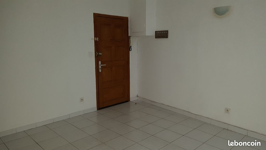 Appartement à louer, 46m², Nîmes