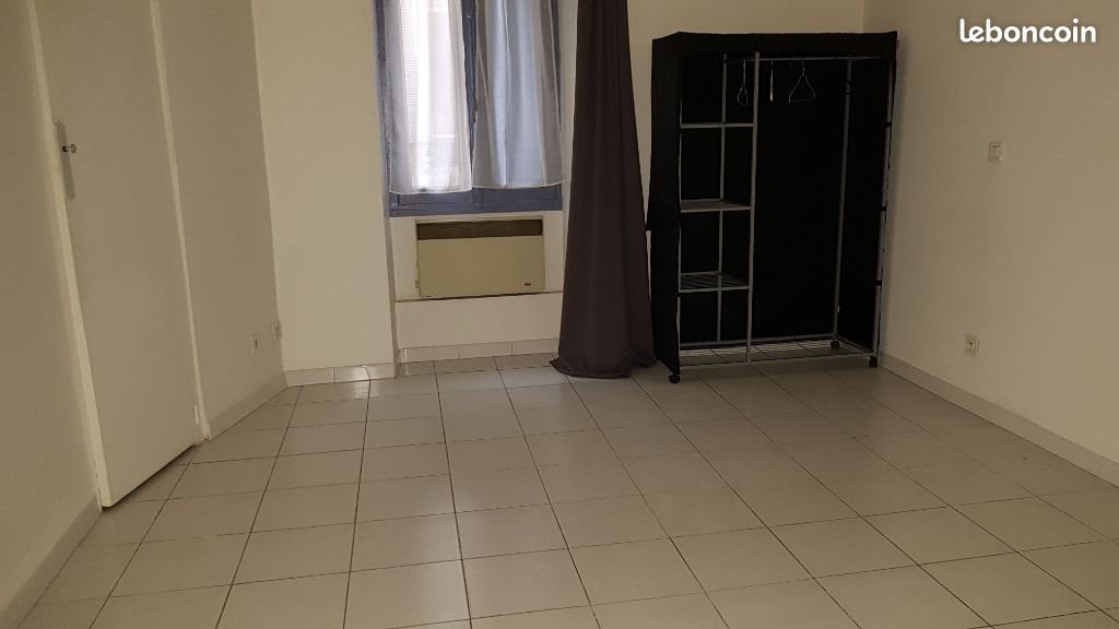 Appartement à louer, 46m², Nîmes