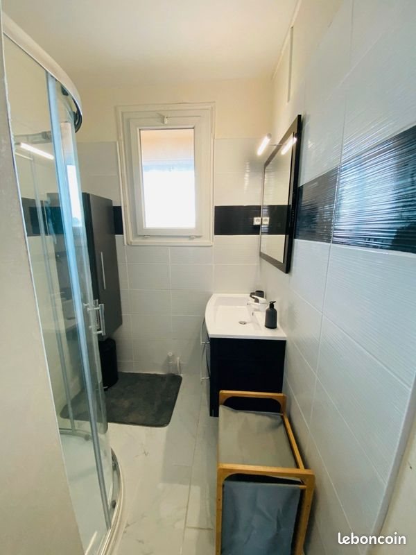 Appartement à louer, 79m², Nîmes