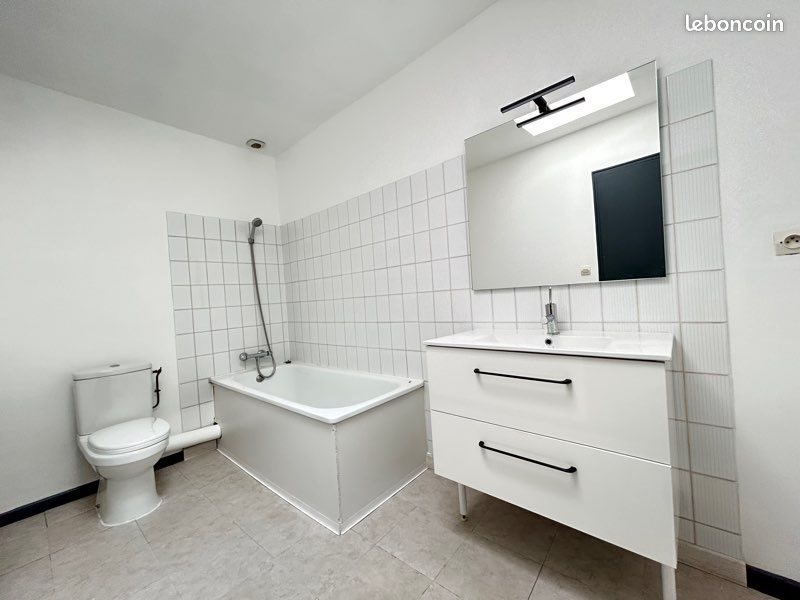 Appartement à louer, 42m², Trèbes