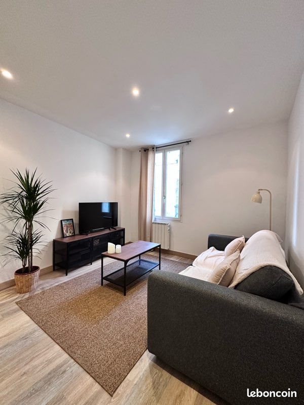 Maison à louer, 40m², Arles