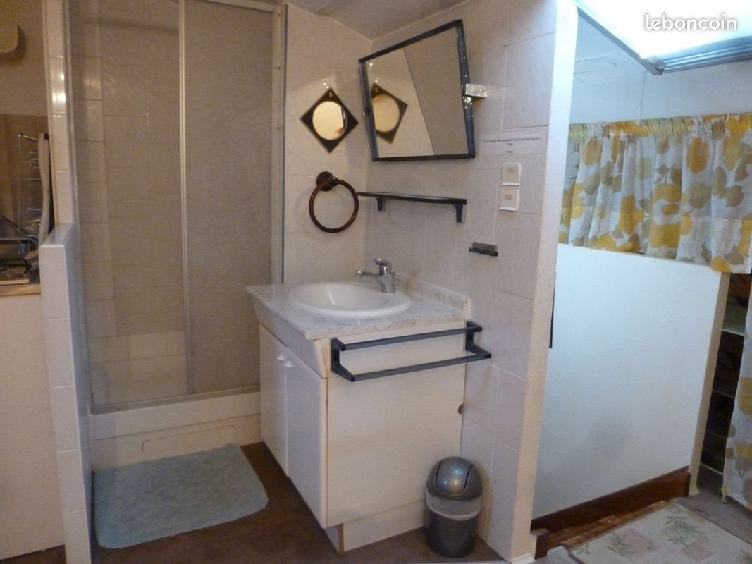 Appartement à louer, 25m², Puget-Théniers