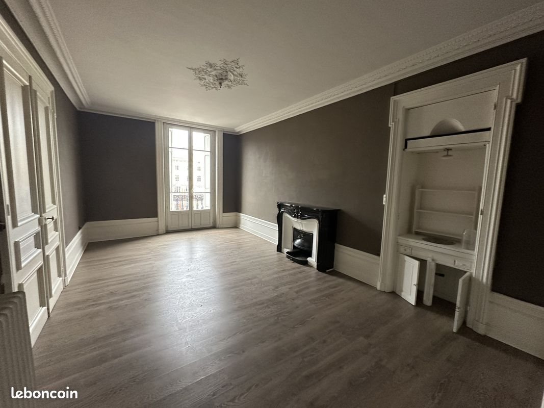 Appartement à vendre, 210m², Saint-Etienne