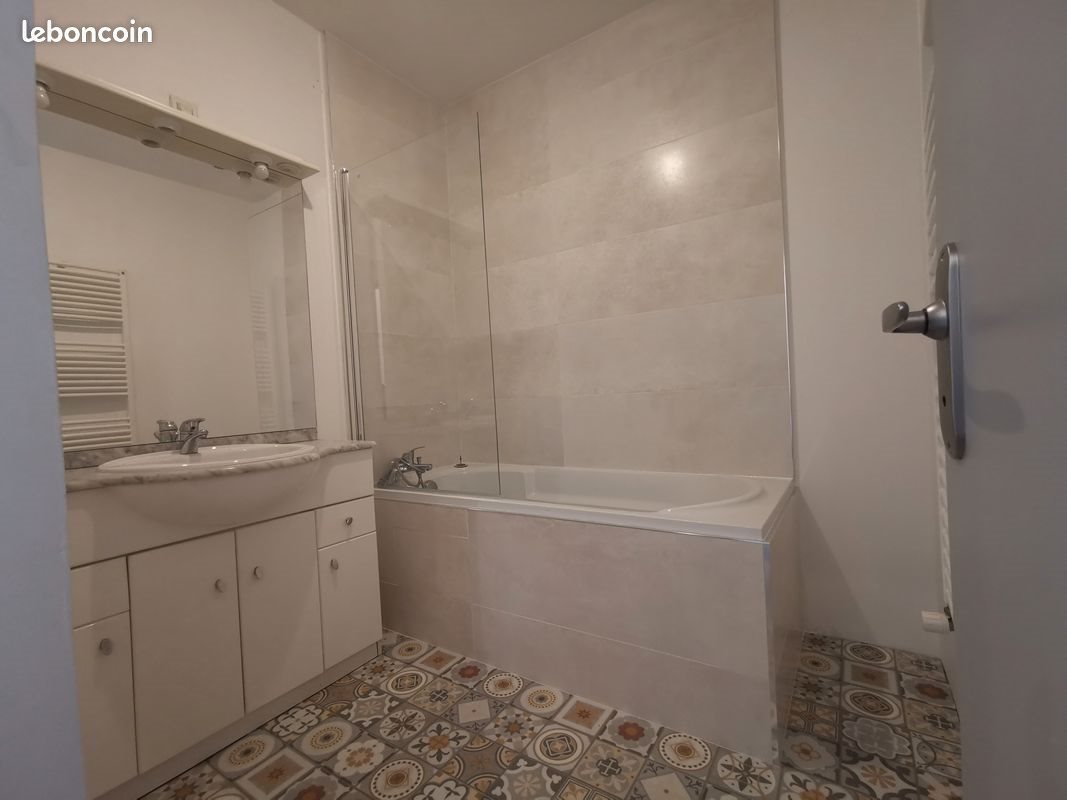 Appartement à louer, 70m², Saint-Rambert-d'Albon