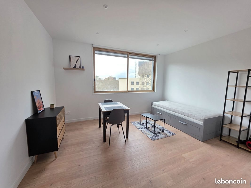 Appartement à louer, 23m², Saint-Etienne