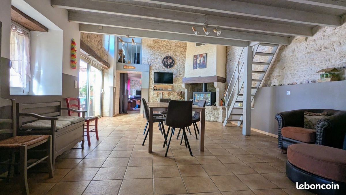 Maison à vendre, 165m², La Crèche