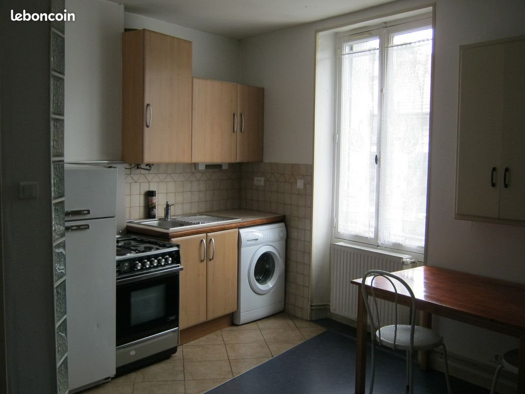Appartement à louer, 38m², Saint-Etienne