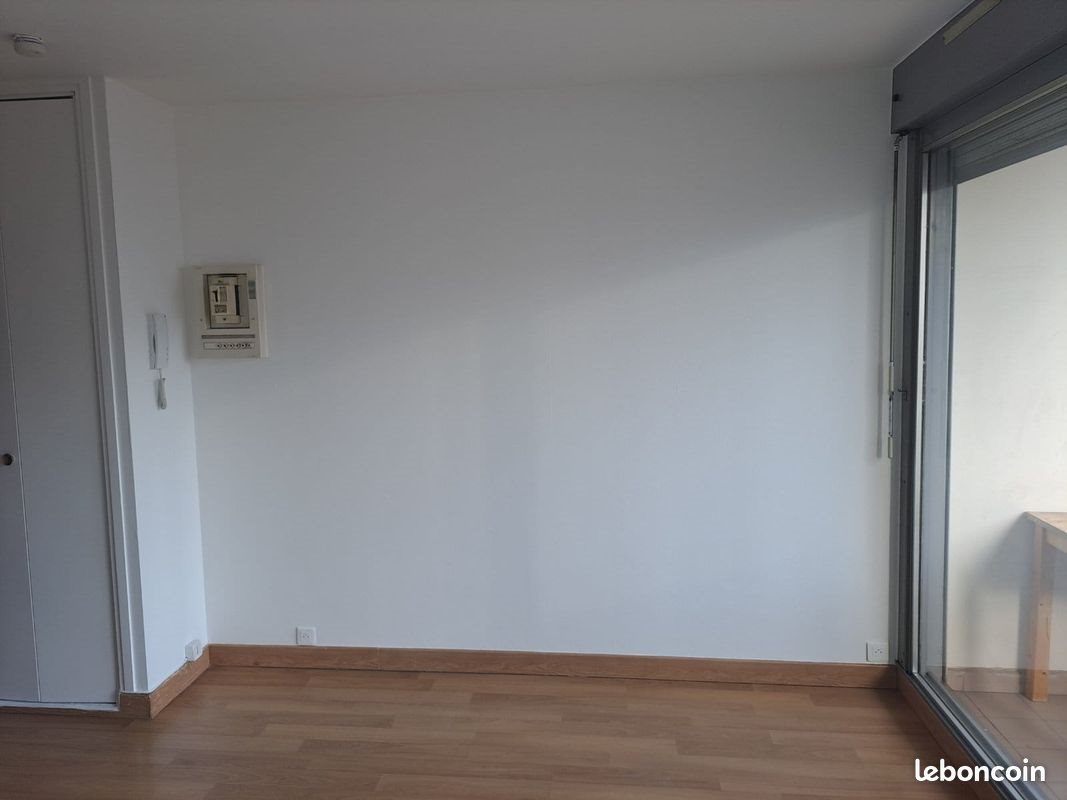 Appartement à louer, 18m², Courbevoie