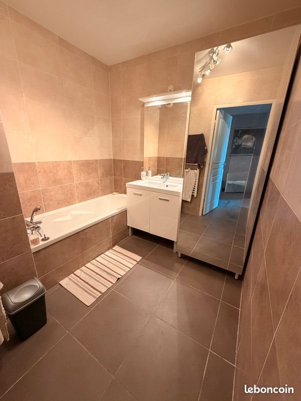 Appartement à vendre, 66m², Chassieu