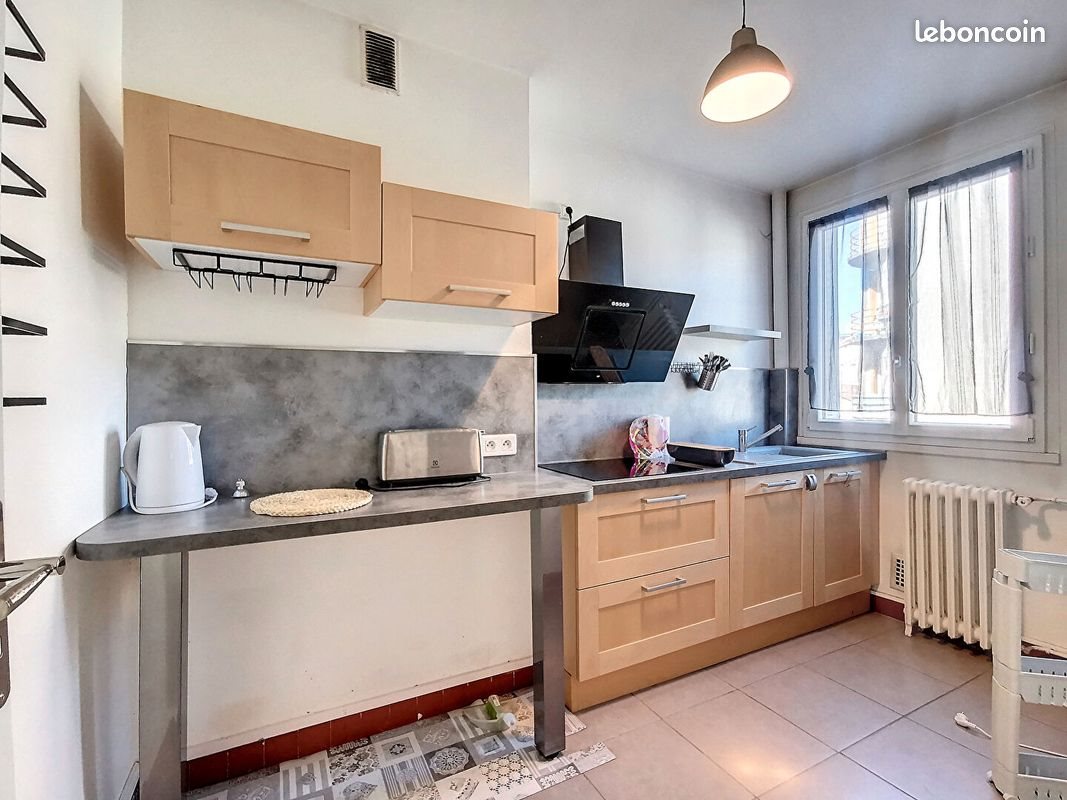 Appartement à louer, 46m², Aurillac