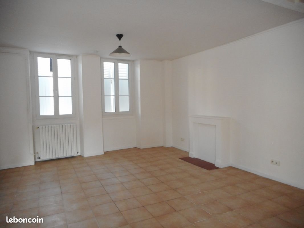 Maison à louer, 90m², Saint-Amand-Montrond