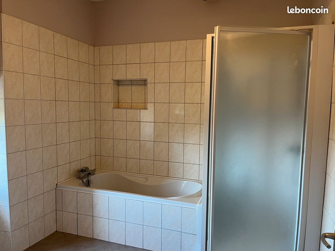Appartement à louer, 126m², Estipouy