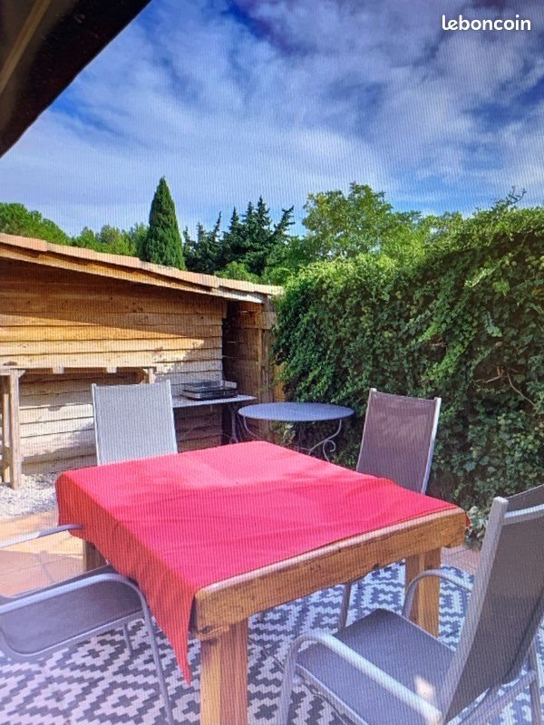 Maison à louer, 45m², Aureille