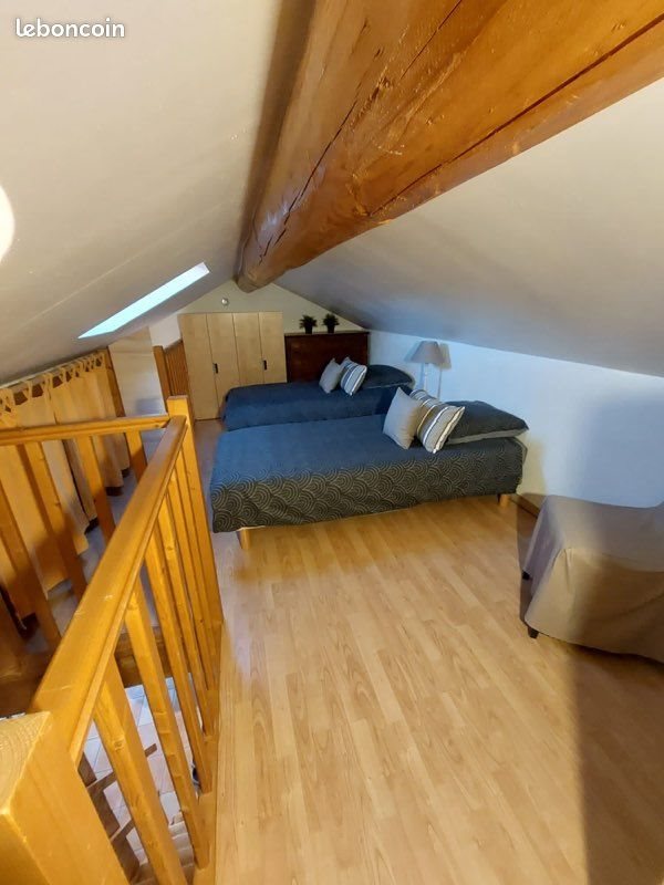 Maison à louer, 45m², Aureille