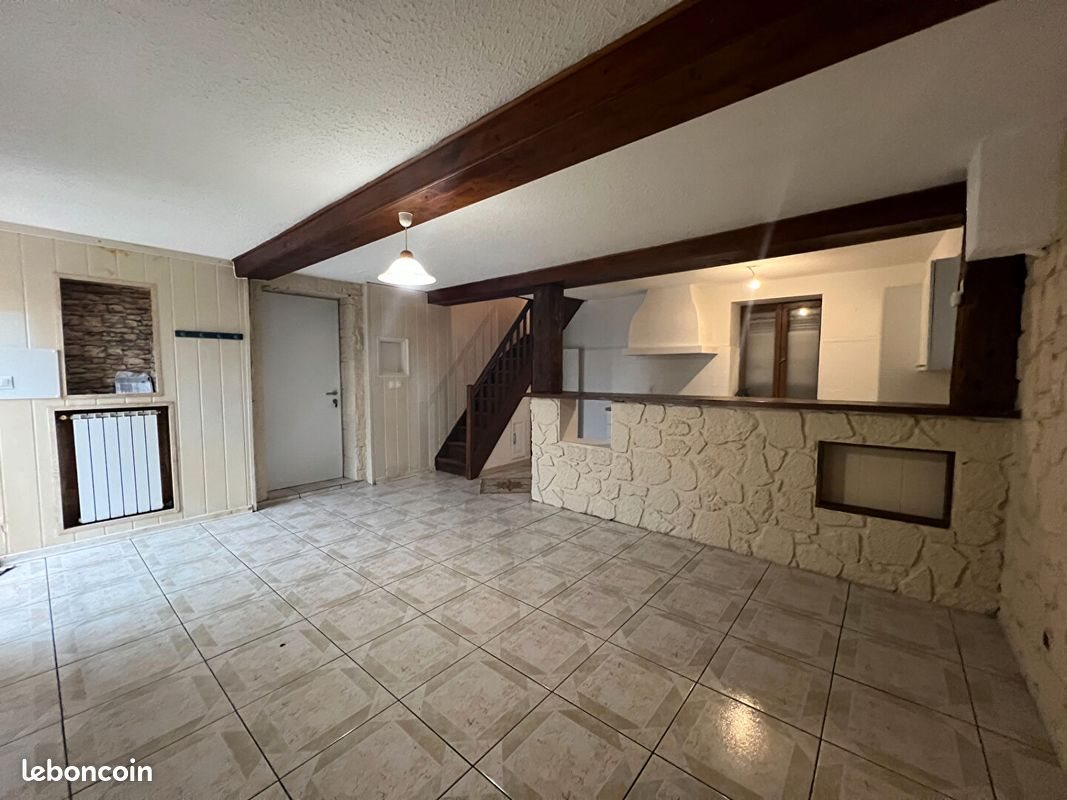 Maison à louer, 105m², Pont-de-Chéruy