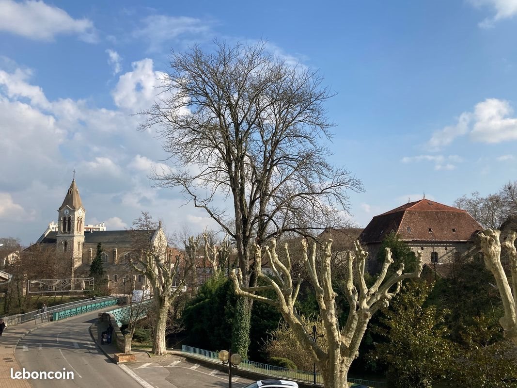 Appartement à louer, 69m², Pont-de-Chéruy