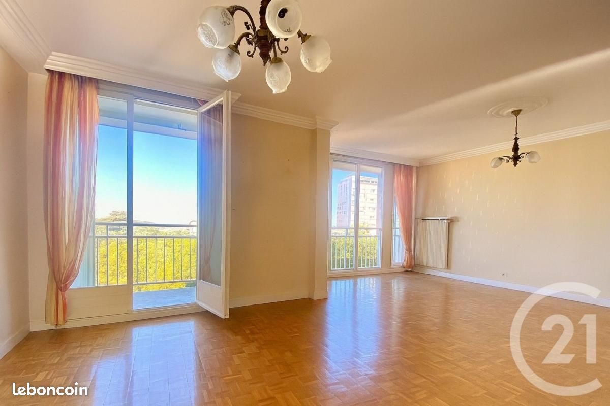 Appartement à vendre, 107m², Saint-Etienne