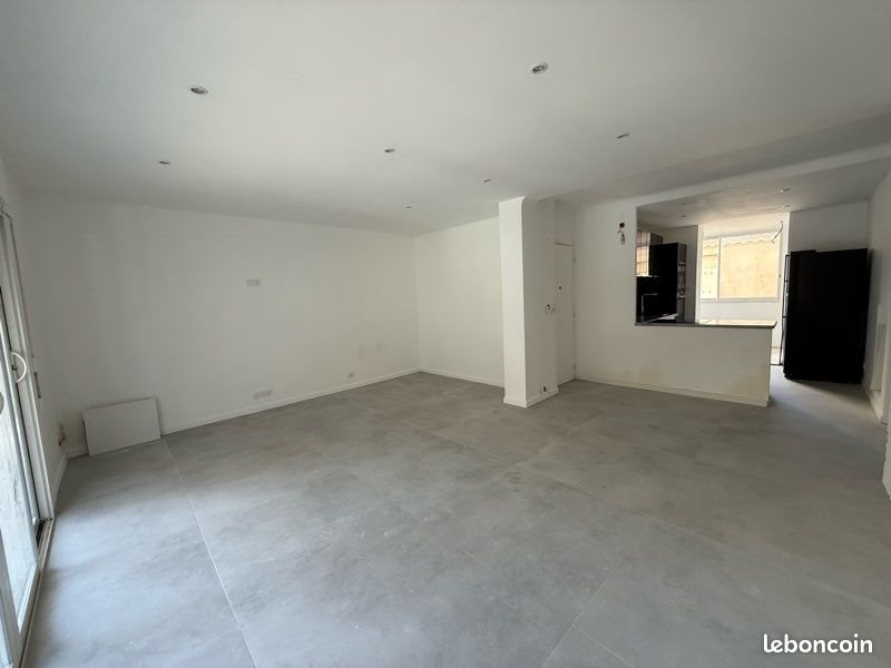Appartement à louer, 72m², Nîmes