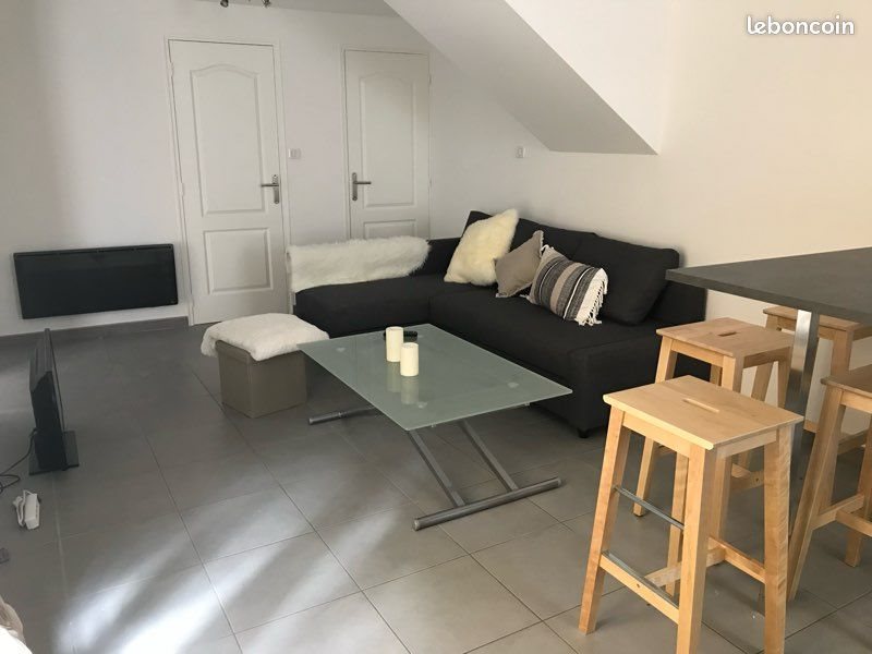 Appartement à louer, 40m², Saint-Zacharie