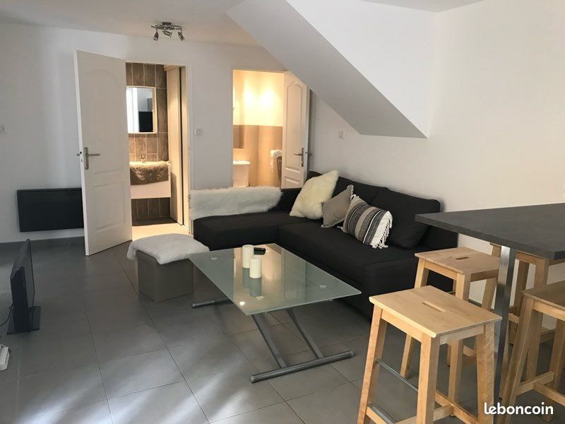 Appartement à louer, 40m², Saint-Zacharie