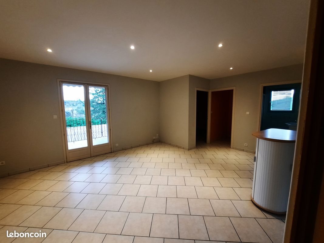 Appartement à louer, 63m², La Roche-Vineuse