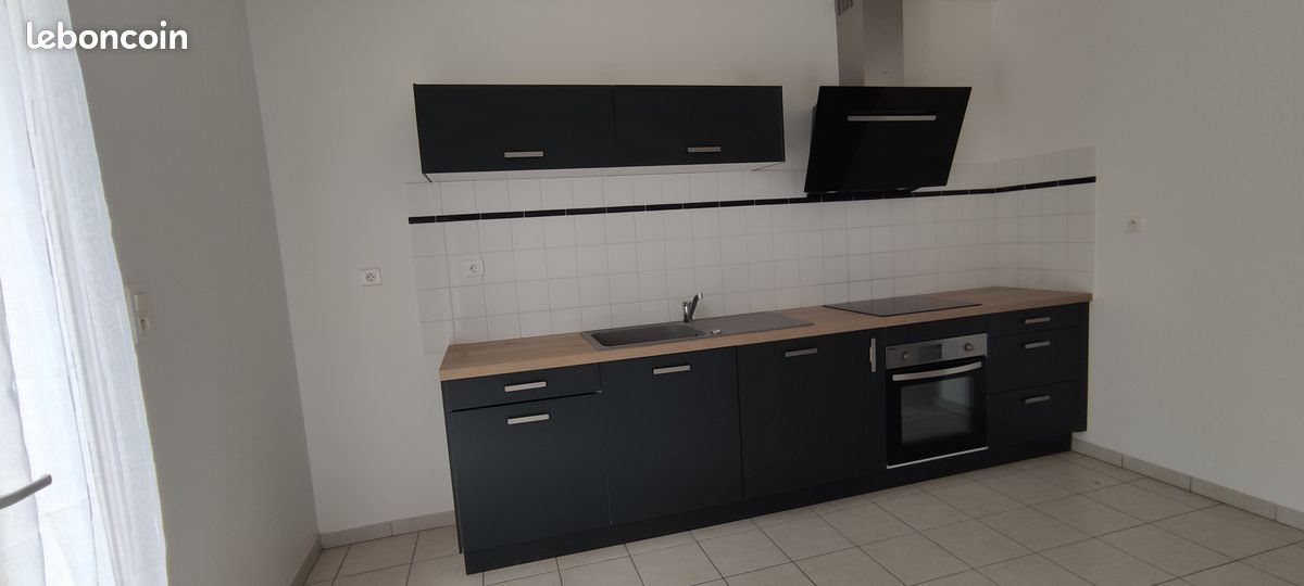 Maison à louer, 104m², Vouillé