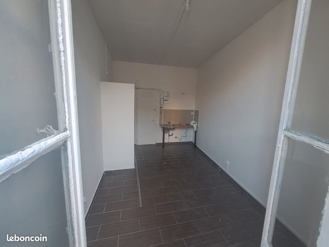 Appartement à louer, 28m², Marseille 16ème