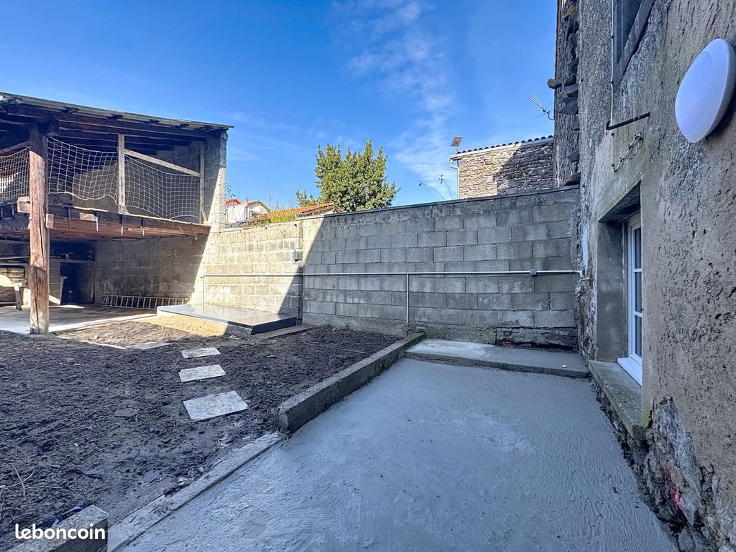 Maison à louer, 83m², Mozac