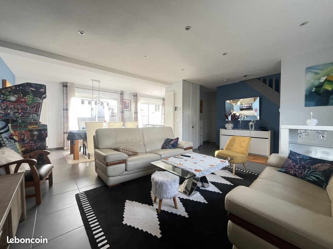 Maison à vendre, 121m², Bétheny