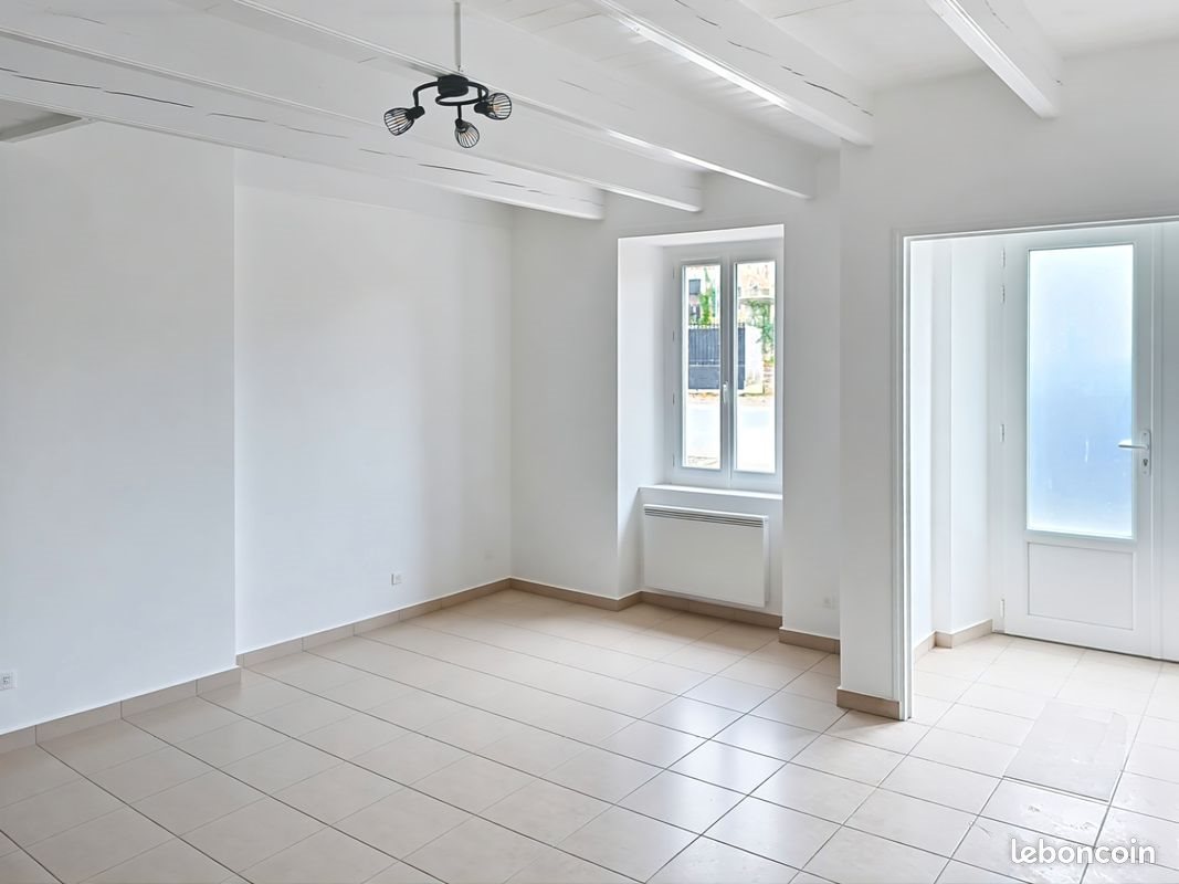 Maison à louer, 82m², Bréhal