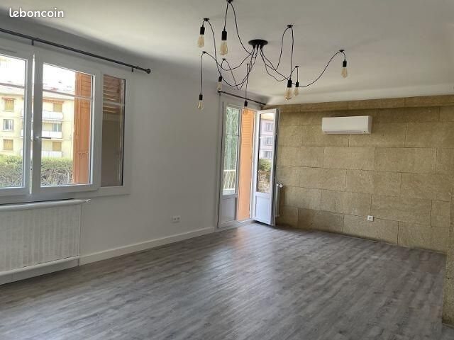 Appartement à louer, 77m², Aix-en-Provence
