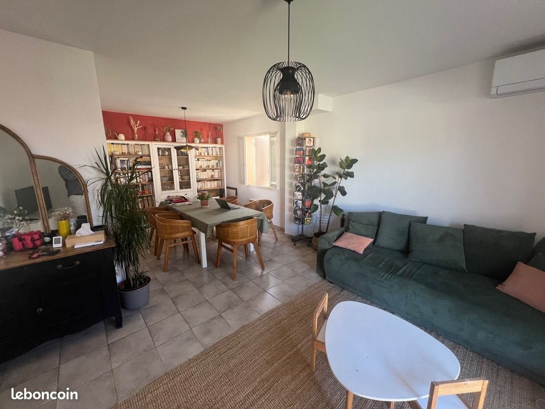 Maison à louer, 93m², Eyguières