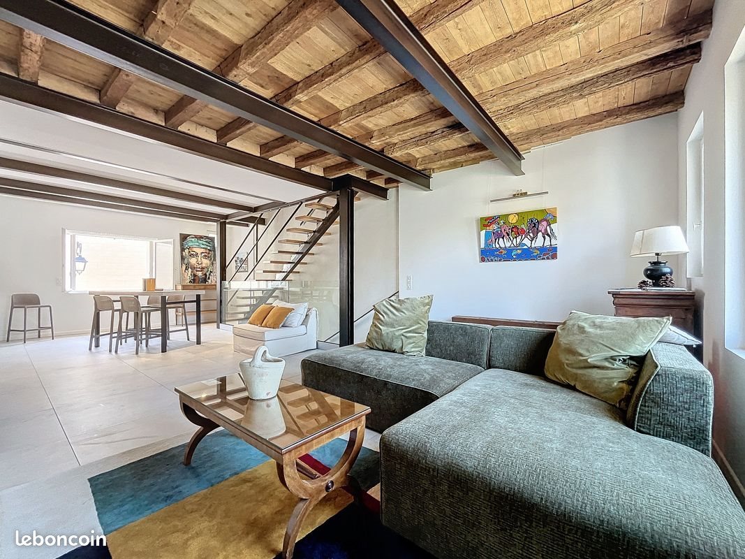 Appartement à louer, 85m², Aigues-Mortes