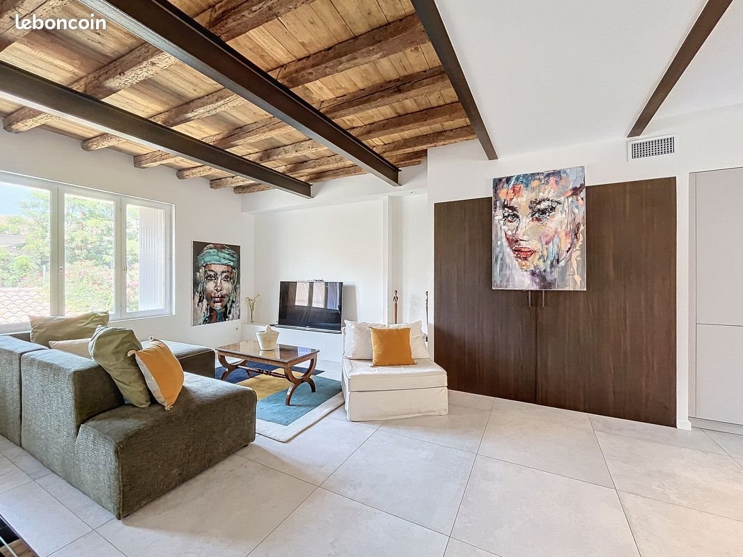 Appartement à louer, 85m², Aigues-Mortes