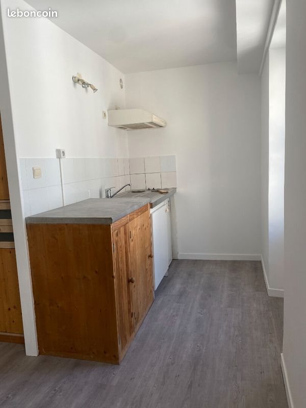 Appartement à louer, 16m², Pauillac