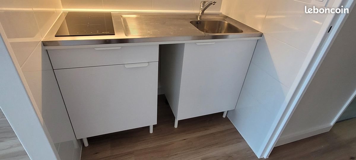 Appartement à louer, 26m², Paris 18ème