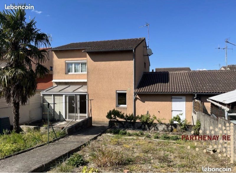 Maison à louer, 138m², Parthenay
