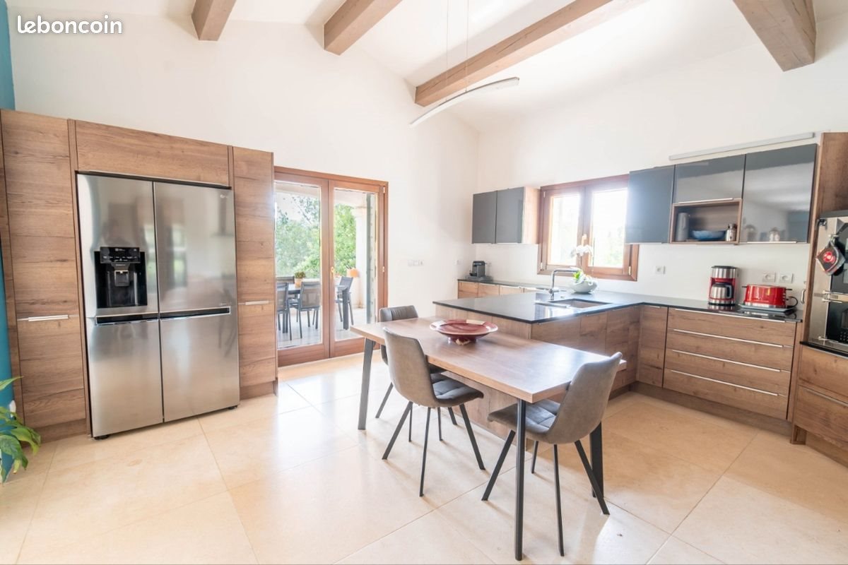 Maison à louer, 185m², Gémenos