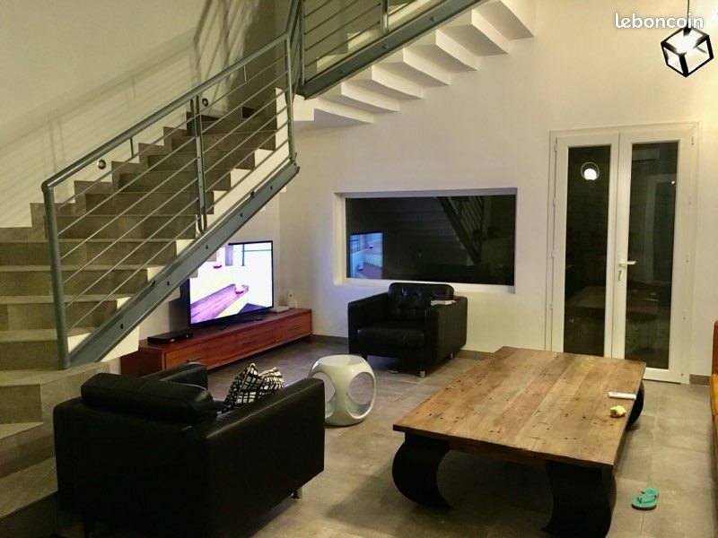 Appartement à louer, 200m², Paris 20ème