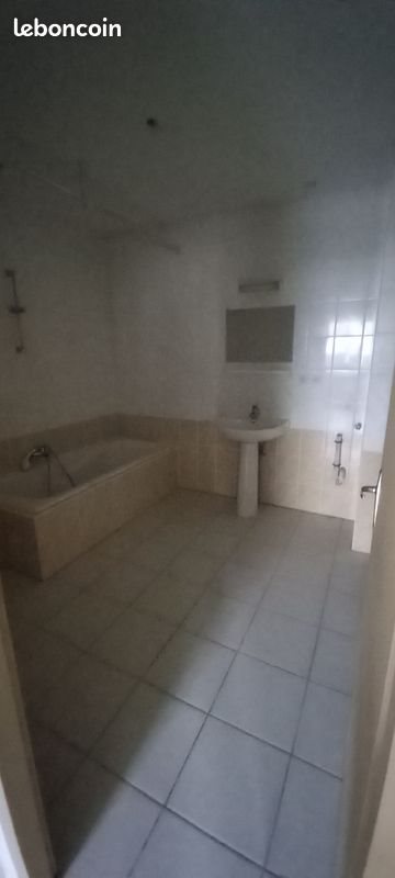 Appartement à louer, 97m², Keskastel