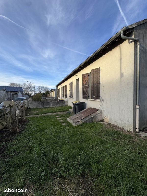 Maison à louer, 66m², Charny