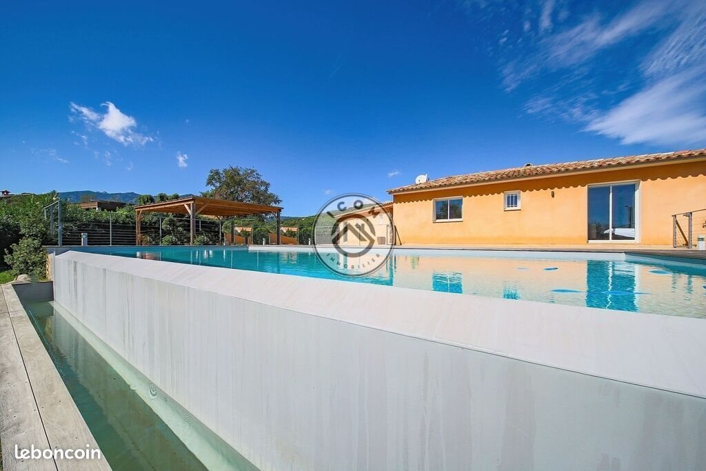 Maison à vendre, 300m², Porto-Vecchio