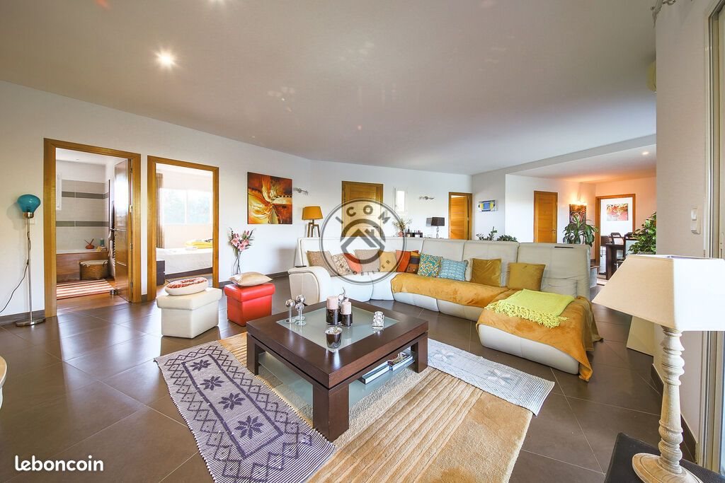 Maison à vendre, 300m², Porto-Vecchio