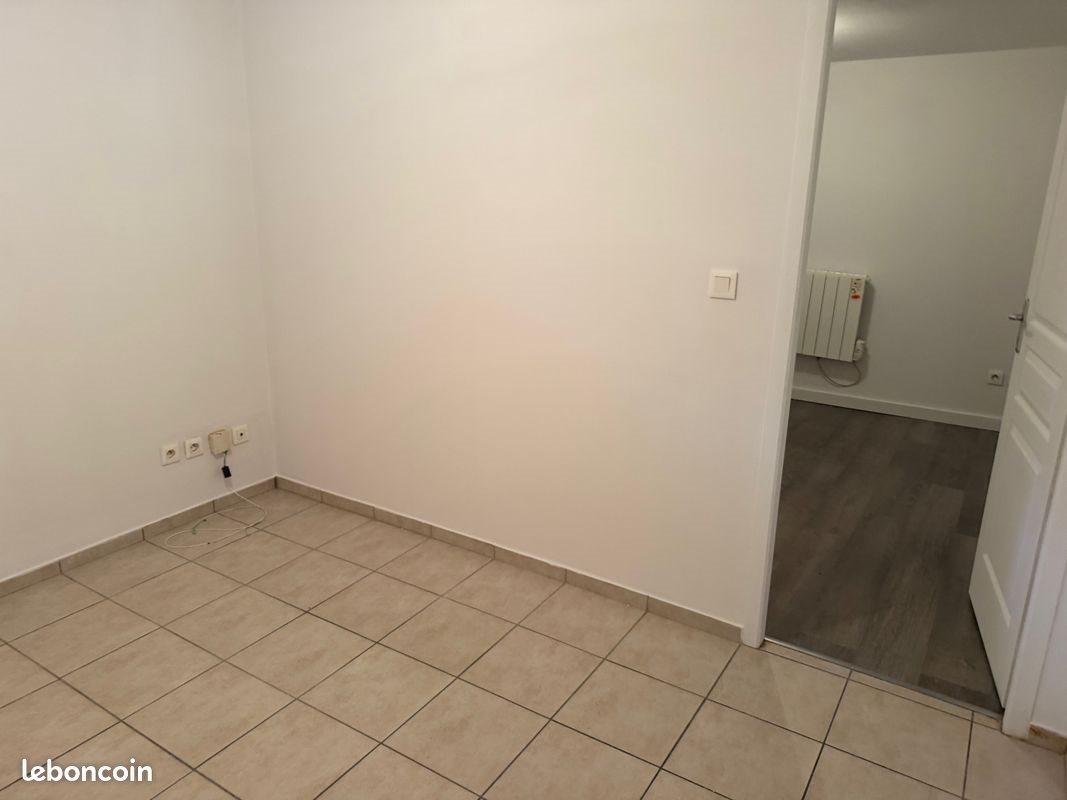 Appartement à louer, 60m², Arnas