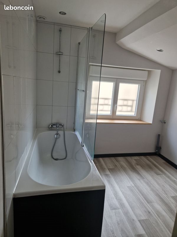 Appartement à louer, 82m², Brassac-les-Mines