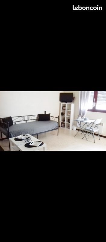 Appartement à louer, 27m², Nîmes