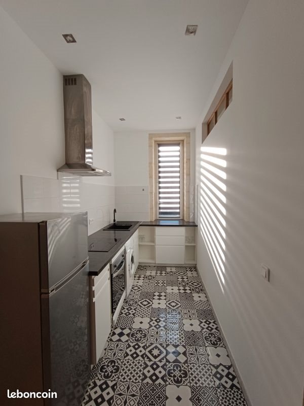 Appartement à louer, 34m², Nîmes